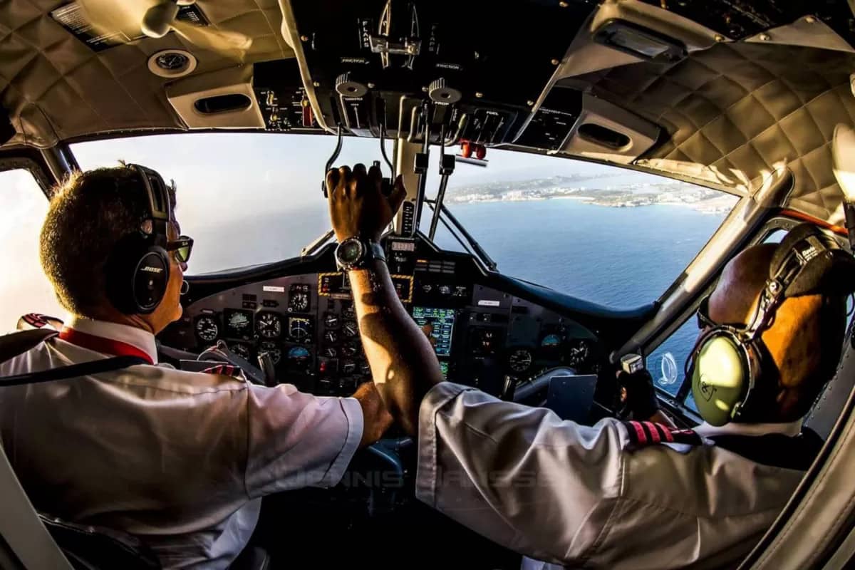 Cockpit View by WinAir