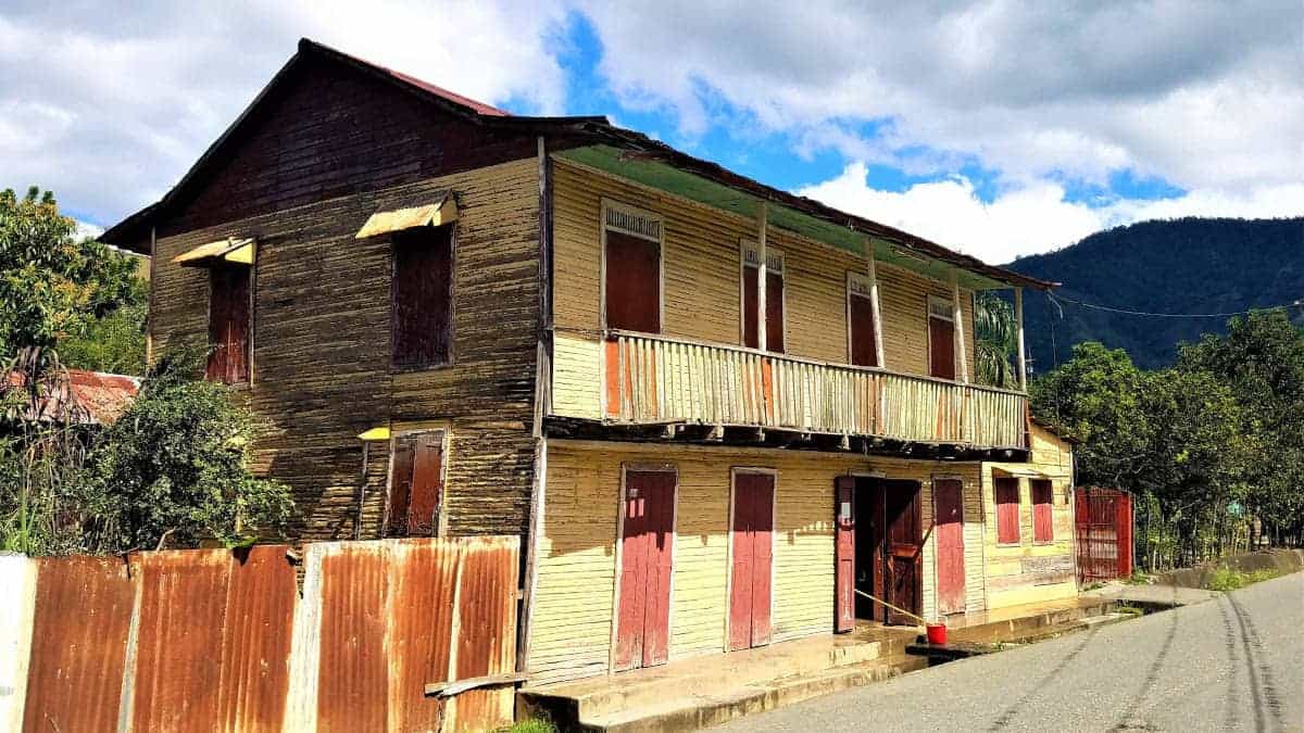 Das Gegenstück zu vorheriger Fassade