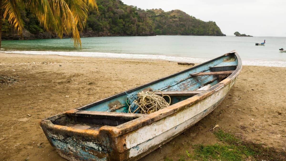 Idyllischer Strandabschnitt, möglicherweise lädt er zum Träumen ein.