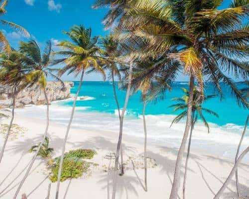 Erlebt die Farben am Bottom Bay Beach auf Barbados - Sehenswürdigkeiten der Karibik