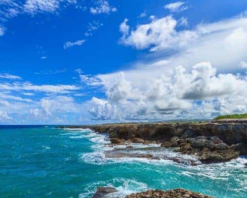 Echt sehenswert ! Wild ist der Atlantik am North-Point aber gehört zu den Highlights auf Barbados und den Sehenswürdigkeiten der Karibik.