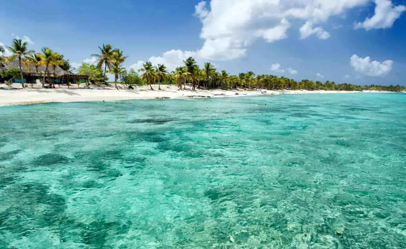DomRep Highlights Dominikanische Republik - Sehenswürdigkeiten in der Karibik, zum Beispiel Playa Frontón,