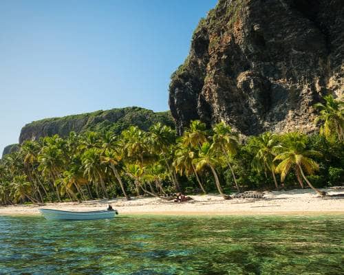 Unberührete Natur am Playa Frontón Strand bei den Highlights in der DomRep - Top 3 Dominikanische Republik