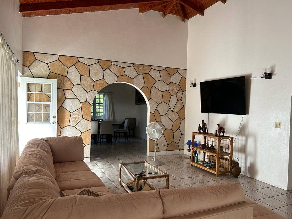 Ein herrlich eingerichtetes Wohnzimmer im Ferienhaus Antigua.