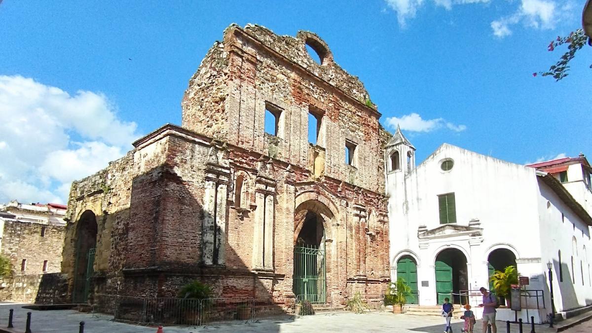 Entdecke mit Panamatura Panama-City