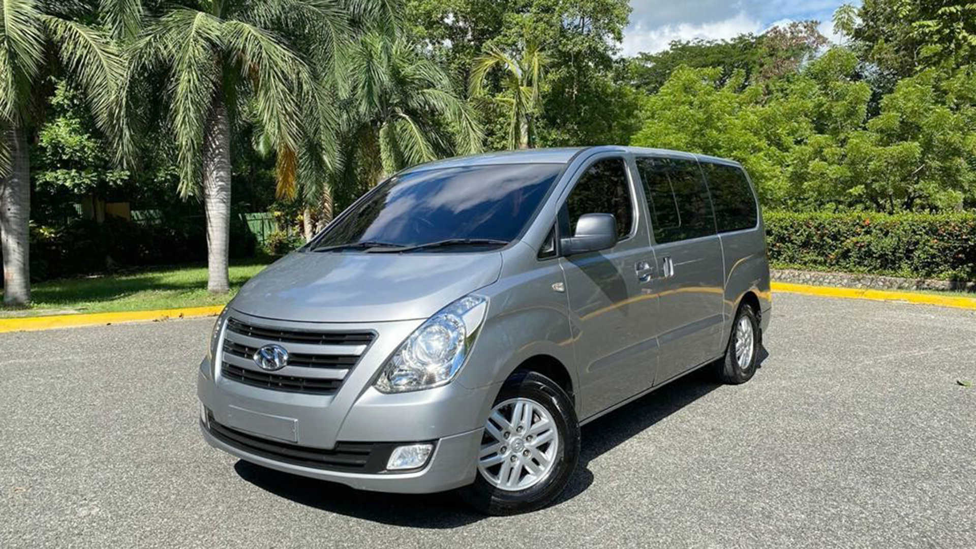 Minibus Schau Ma Mal Dominikanische Republik